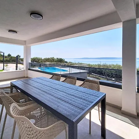 Ria With Heated Pool By Interhome Casa de Férias
