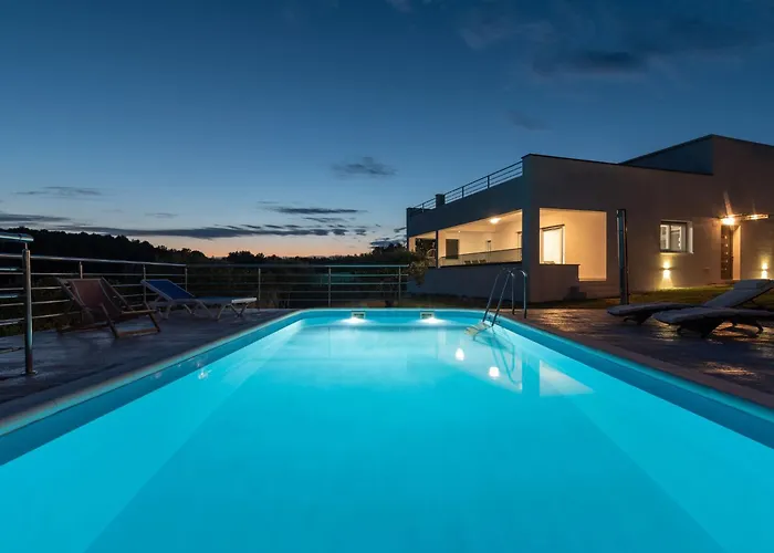 Hébergement de vacances Ria With Heated Pool By Interhome Trogir